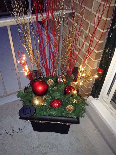 Here i am picking some top outdoor christmas decorations from pinterest. 39 best Christmas Door Decorations & Yard Decor images on ...