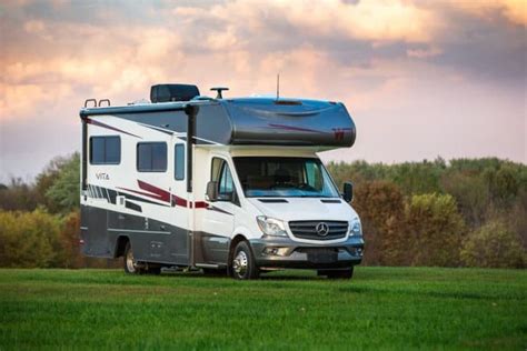The 11 Best Small Class C Rvs Of 2021 For Living And Traveling Class