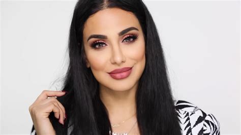 Huda Kattan Finally Shows Us The Art Of Lip Contouring Allure