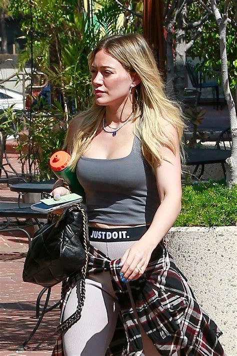 Hilary Duff Big Boobs In Sexy Cleavage Out In Studio City Hot