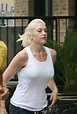 Top 9 Pictures of Gwen Stefani Without Makeup | Styles At Life