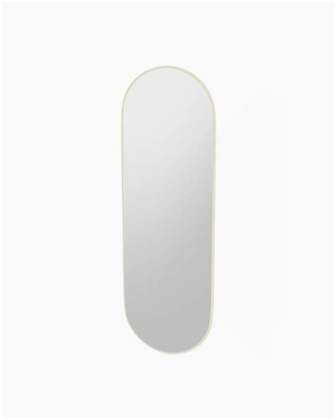 Vi har baderomsspeil med integrert belysning, slik at du alltid har rikelig og riktig type lys tilgjengelig på badet. Montana - Selection Figure speil - Interiørbutikken