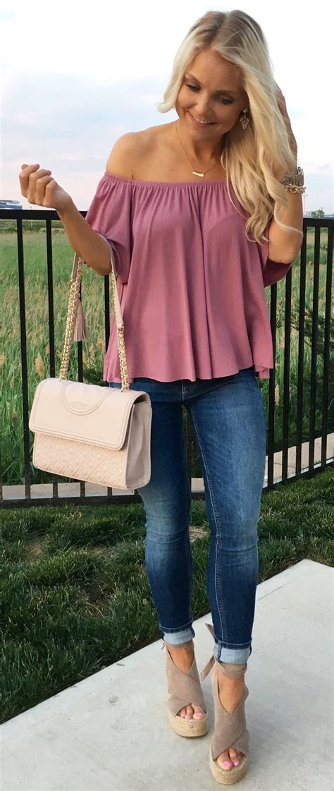 This outfit is the perfect combination of casual and fancy, perfect for a date night! 20 Ideas eBook | Summer trends outfits, Fashion, Dinner ...