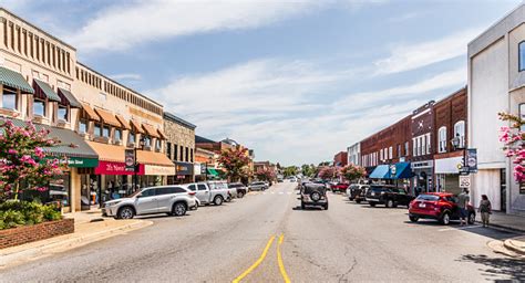 Main Street In Lincolnton Stock Photo Download Image Now Istock