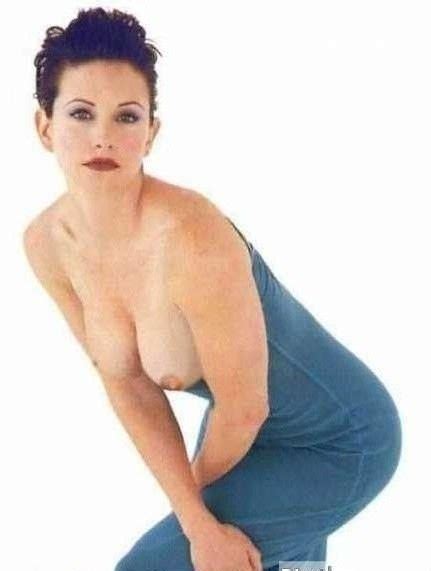 Courteney Cox Proudly Poses Fully Nude Nudestan Naked Celebrities Photos And Videos