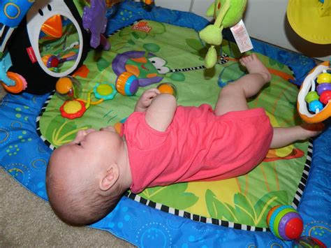 Newborns don't do much beyond eating, sleeping and making dirty diapers in their first few weeks of life. Polka-Dotty Place: Favorite Baby Play Items 0-2 Months
