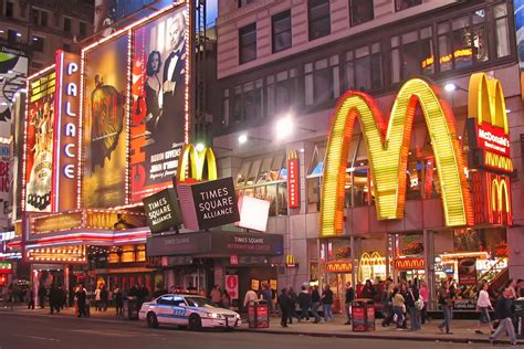 Times Square Mcdonalds Inside Mcdonalds At Times Square New York