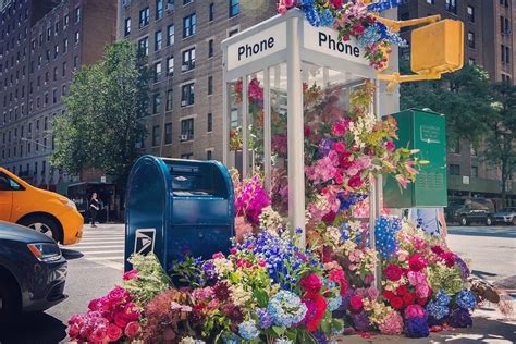 Upper west side is the neighborhood where tom hanks and meg ryan lived in you've got mail. Arranging the Unexpected: The Artful Blooms of New York ...