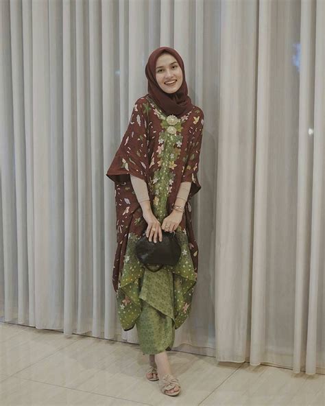 Kebaya Kondangan Bridesmaid Di Instagram Fabulous Batik By Dwihandaanda Kebaya Muslim