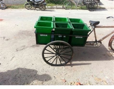 Modular Garage Tricycle Rickshaw At Best Price In Dehradun N2 Enterprises
