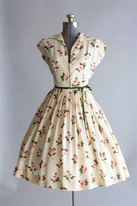Pin By Jessica On 1940s Outfits With Images Vintage 1950s Dresses