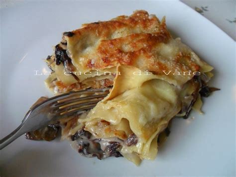 We did not find results for: Lasagne con radicchio funghi e scamorza