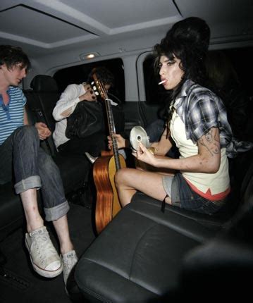 Proceeds from the track will go to the amy winehouse foundation , an organization set to help young people who've gotten into the misuse of. Amy Winehouse And Pete Doherty Play With Baby Mice | Gigwise