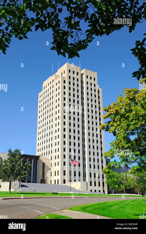 North Dakota State Capitol Bismarck Nd Stock Photo Alamy