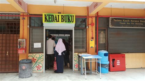 Kata wahab, sepertinya pemilik kedai buku jenny sedang menjemput anaknya di sekolah. Portal Rasmi SMK Jalan Kebun, Klang: WAKTU OPERASI KEDAI ...