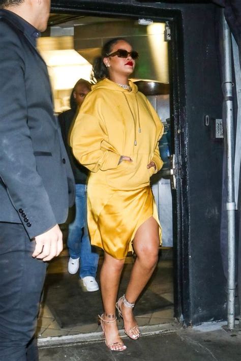 Полное имя — робин рианна фенти (robyn rihanna fenty). rihanna-is-seen-on-february-11-2020-in-los-angeles-news ...