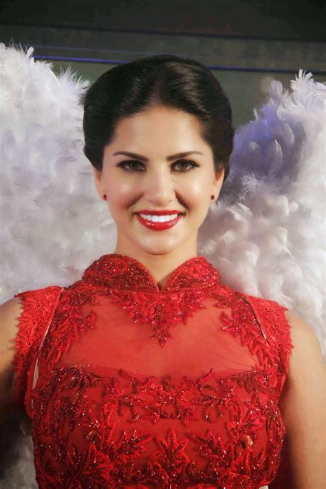 Porn Star Sunny Leone Looks Very Hot In Red Dress