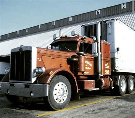 Peterbilt Classic 359 With Images Peterbilt 359 Big Rig Trucks