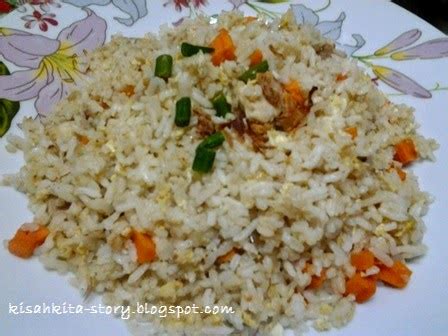 Nasi goreng ini dikenal dengan sebutan 'yan chow'. Idayuni: Resepi Nasi Goreng Cina Simple