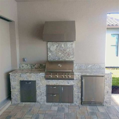 Rock Selections With Corners Elegant Outdoor Kitchens