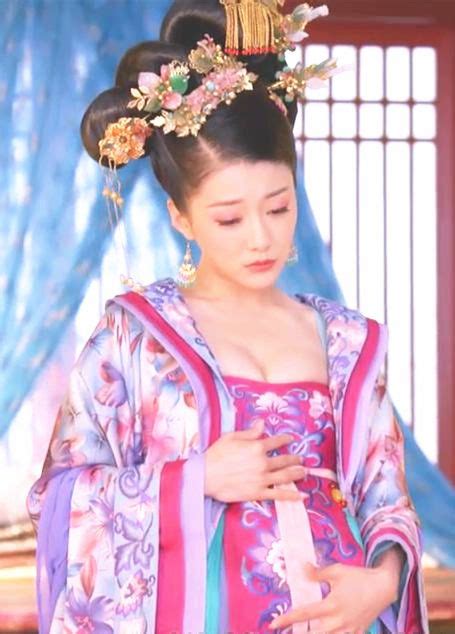 Hanfutraditional Chinese Costume This Scene Comes From Empress Of