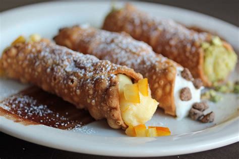 Cannoli Trio Nothing Spells Christmas Or Italian Dessert Flickr