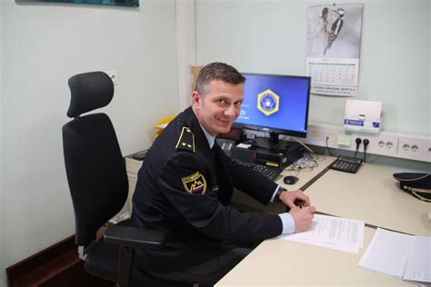 Policija Pet Policijskih Postaj Pu Maribor Ima Nove Načelnike