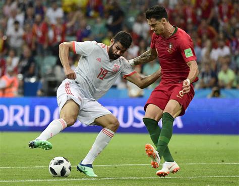 Loạt penalty cân não đưa bồ đào nha vào bán kết (vòng tứ kết euro 2016). Đội hình kết hợp Bồ Đào Nha vs Uruguay: Suarez đá cặp với ...