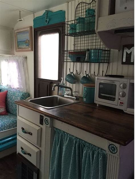 30 Comfortable Vintage Camper Interiors That Will Make You Want To