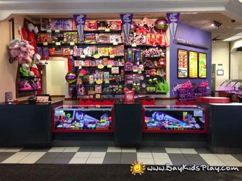 Newark Chuck E Cheeses Games Give Out Tickets That You Can Exchange