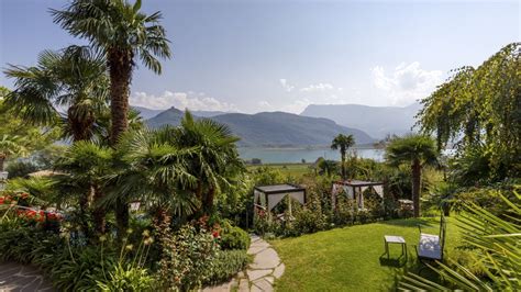 Von unserer schön gestalteten liegewiese aus genießen sie ein wundervolles panorama und können dort neue kraft. Haus am Hang (Kaltern) • HolidayCheck (Südtirol | Italien)