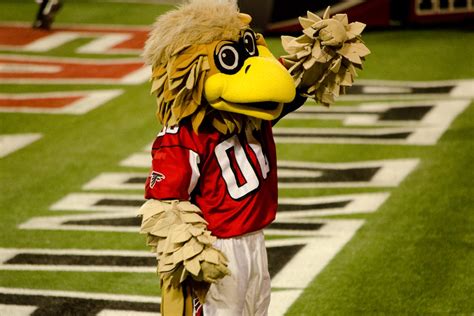 Freddie Falcon The Atlanta Falcons Mascot Freddie Falcon W Flickr