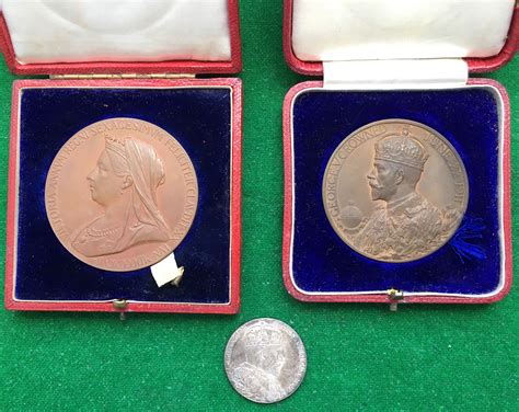 A Queen Victoria 1897 Bronze 56mm Diamond Jubilee Medal In Original