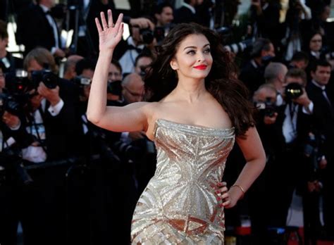 Cannes Film Festival Aishwarya Rai Bachchan Is A Golden Delight In