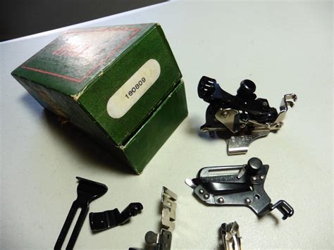 Singer Featherweight 221 Blackside Attachments Accessories 160809