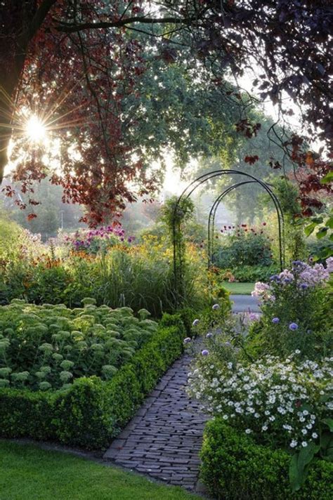 37 Stunning Backyard Flower Garden Ideas You Should Copy ...