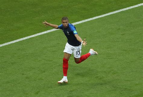 kylian mbappe went from a poor paris suburb to world cup star