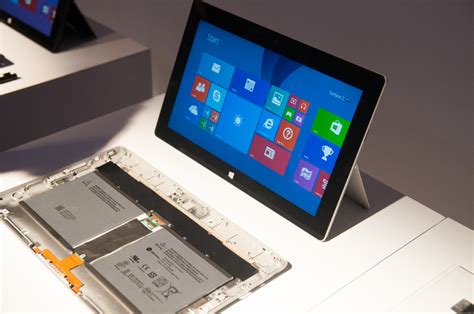 The surface pro 2 is a slate tablet pc that runs windows 8.1 and metro apps. Microsoft Announces Surface Pro 2 & Surface 2, Shipping ...