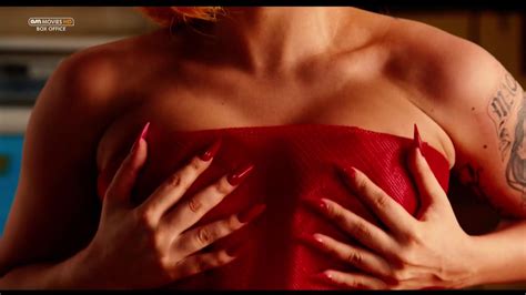 Sofia Vergara Machete Kills Premiere In La Gotceleb Hot Sex Picture