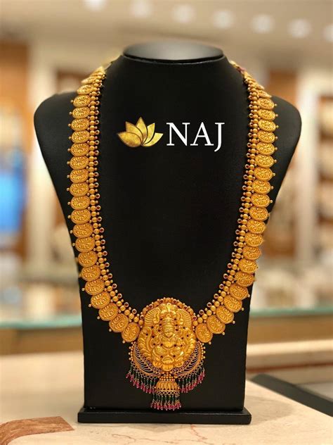 21 Most Beautiful Traditional Gold Necklace Haram Designs South