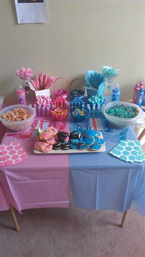 It's a fun way to keep your. Gender Reveal Pink and Blue Table Set Up | Gender reveal ...