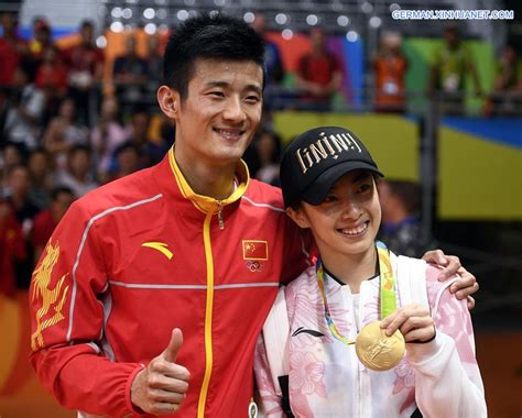 Wang dan chen long juga sering terlihat chen long sampai kini masih menjadi andalan china di kancah bulutangkis dunia. Chen Long gewinnt Goldmedaille im Badminton-Herreneinzel ...