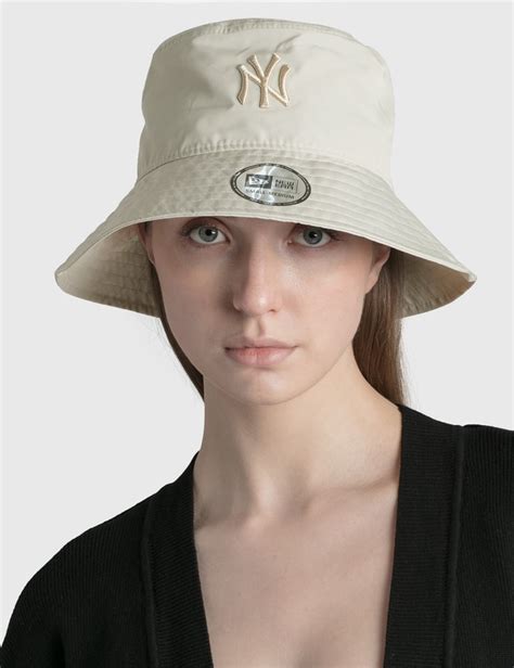 New Era New York Yankees 03 Bucket Hat Hbx Globally Curated