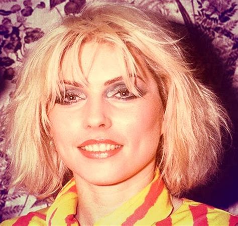 Pin By Plastinki Muzika On Deborah Harry Blondie Debbie Harry Deborah Harry Blondie Debbie