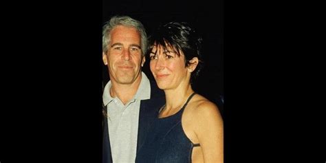 Ghislaine maxwell 'is losing her hair' in prisonghislaine maxwell 'is losing her hair' in prison. Ghislaine Maxwell fue detenida|Tráfico de menores de ...