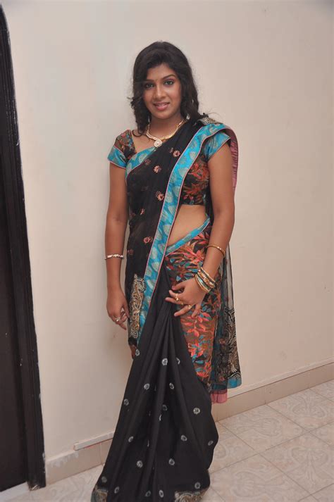 Gajamugan Movie Actress Saree Navel