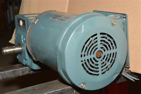 13708 0003 Of Reliance 1 Hp Ac Gear Motor 20 1 Ratio 86 Rpm 626 In