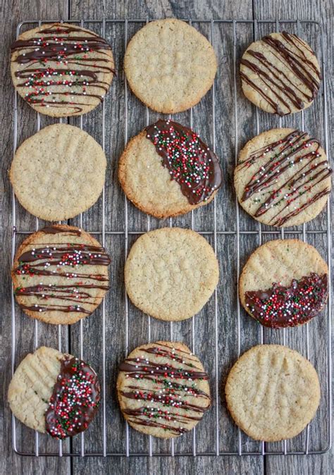 Almond cookies have a crisp bite and when you bite, almond meal/flour and almonds on top give really nice almond flavor in your mouth. Almond Flour Butter Cookies | Recipe | Almond flour ...