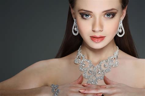 Which Are The Undying Models For Jewelry