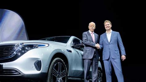 Daimler stellt Weichen für Zukunft